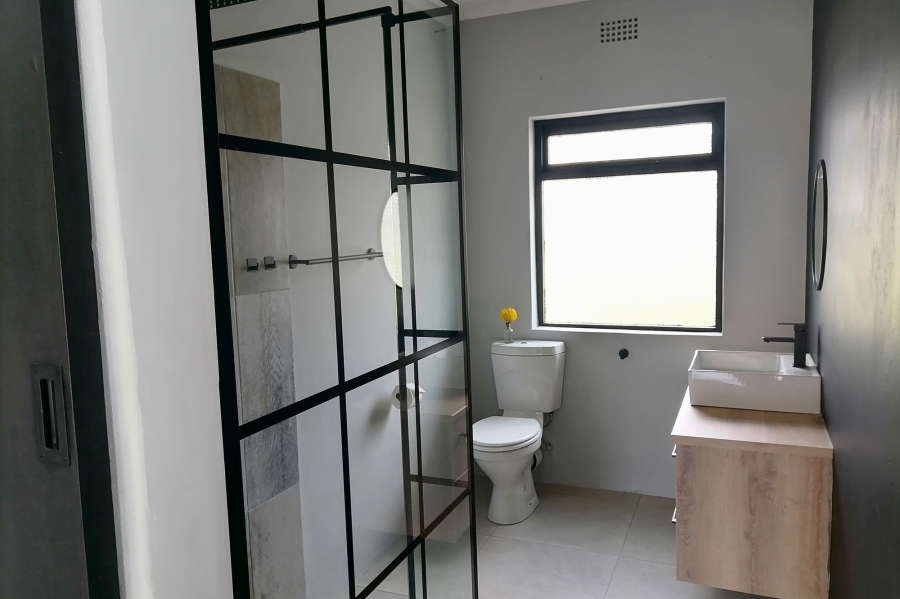 5 Bedroom Property for Sale in Stilbaai Wes Western Cape